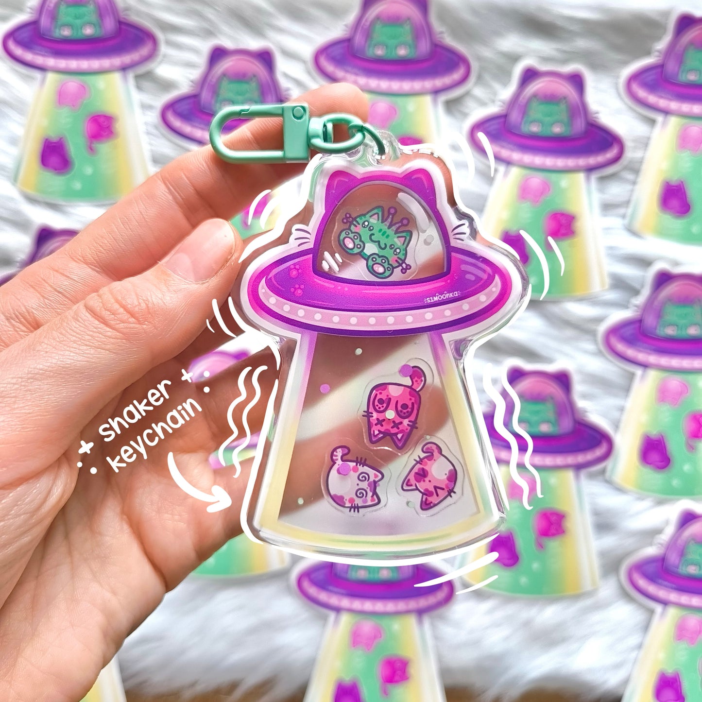 UFO shaker keychain