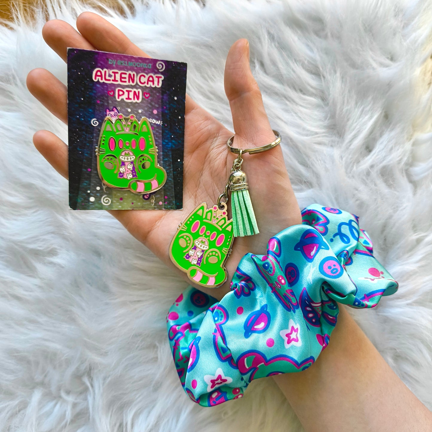 UFO CAT enamel pin companion :3