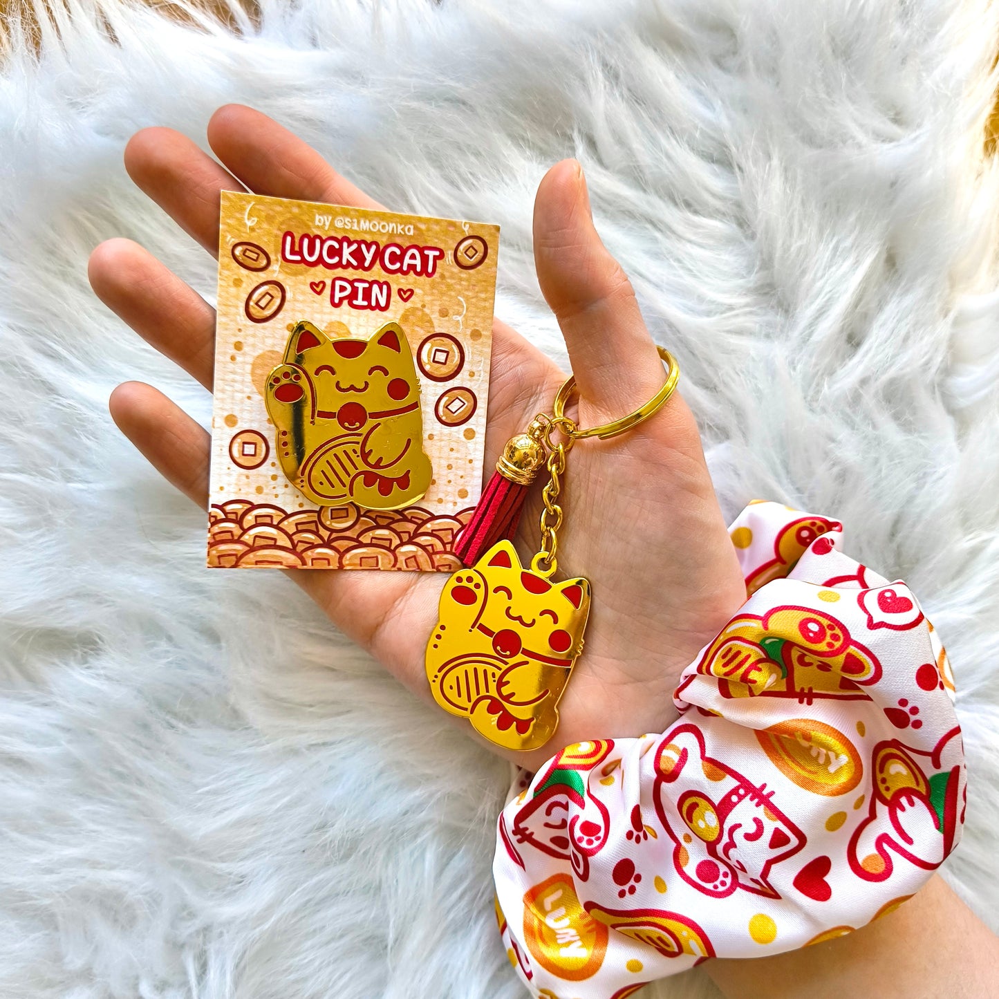 LUCKY CAT enamel keychain :3