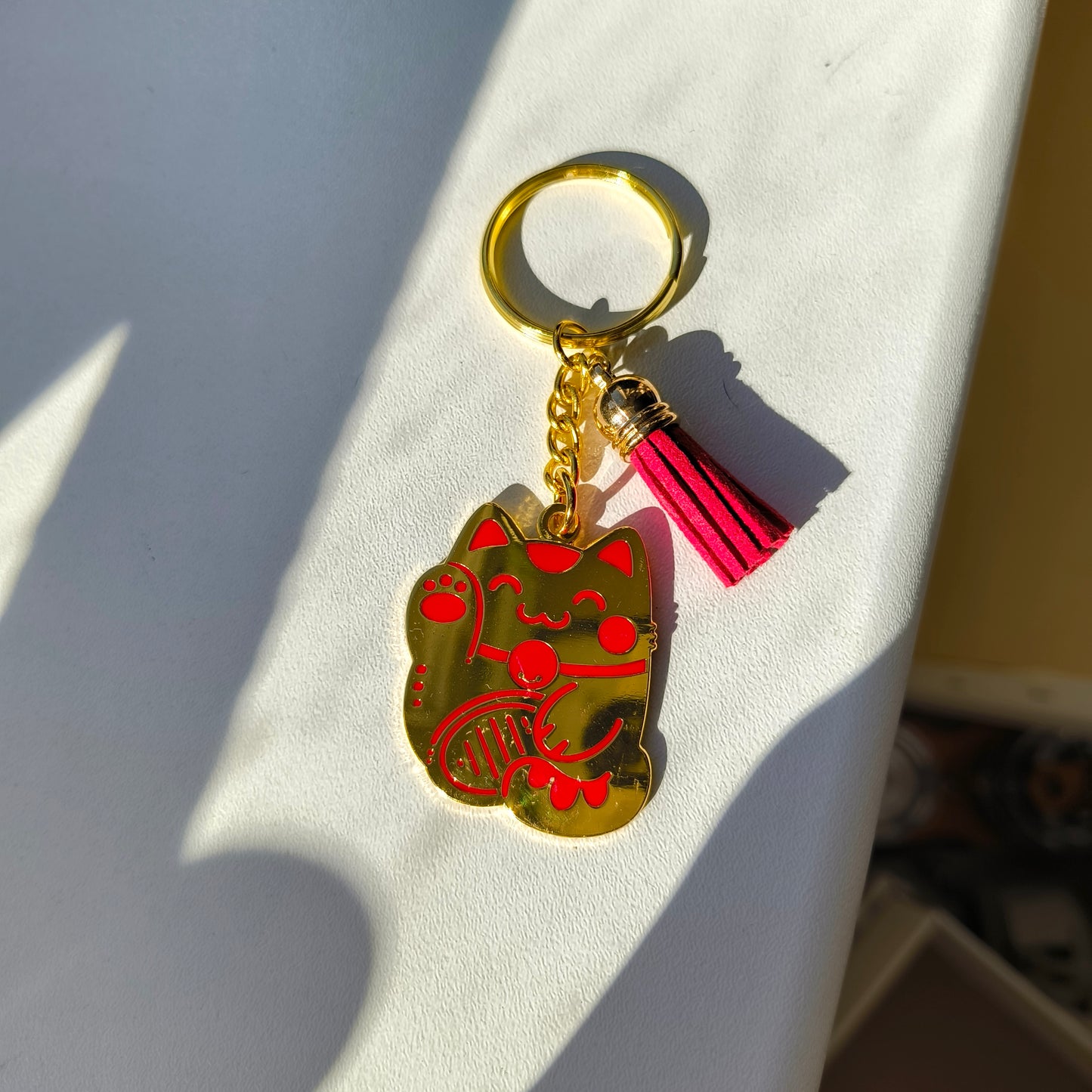 LUCKY CAT enamel keychain :3