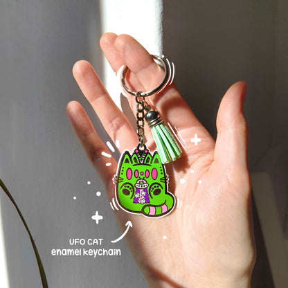 UFO CAT enamel keychain :3